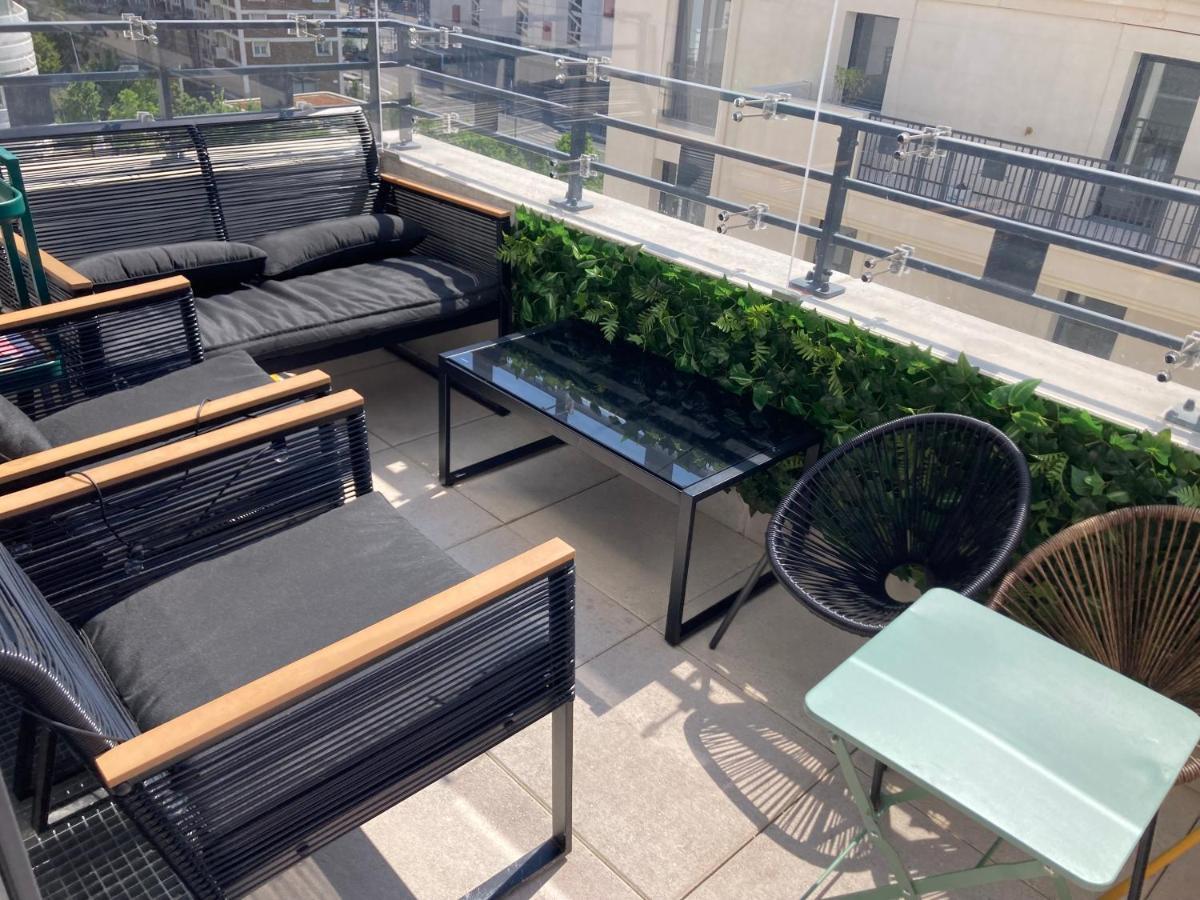 Superbe Apt, Parking Gratuit, Proche Ligne 13&14, Ideal Famille & Vue Montmartre ! Apartment Saint-Ouen  Ngoại thất bức ảnh